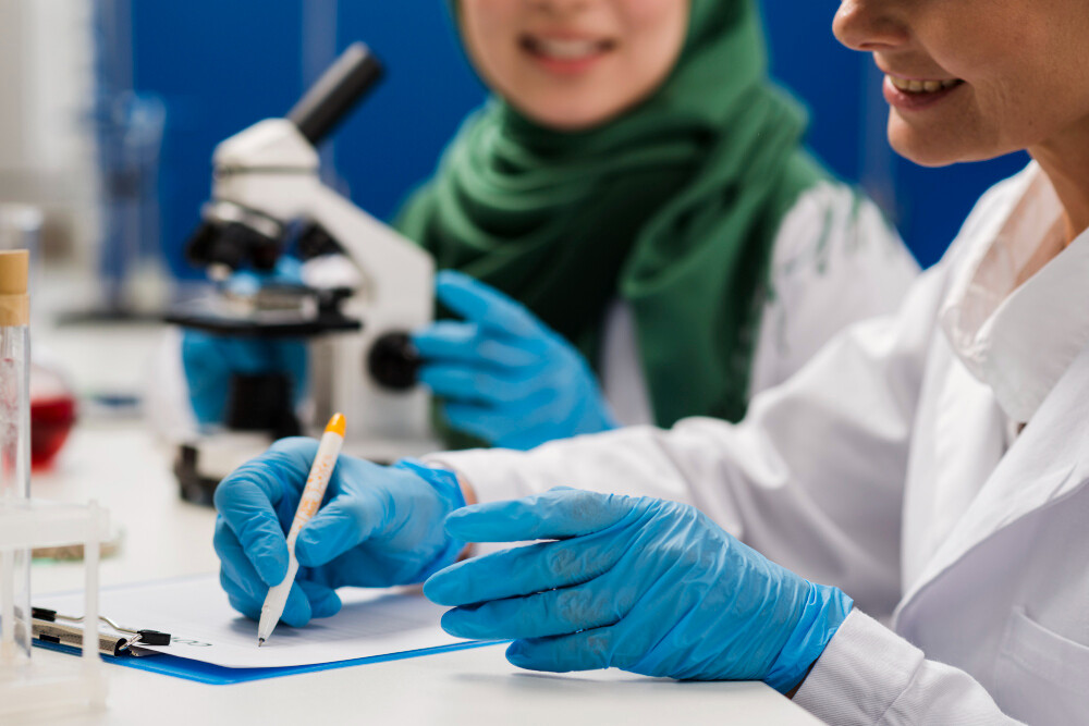 Nutritional analysis process in Qatar checking sugar, calories, and nutritional values in food products.
