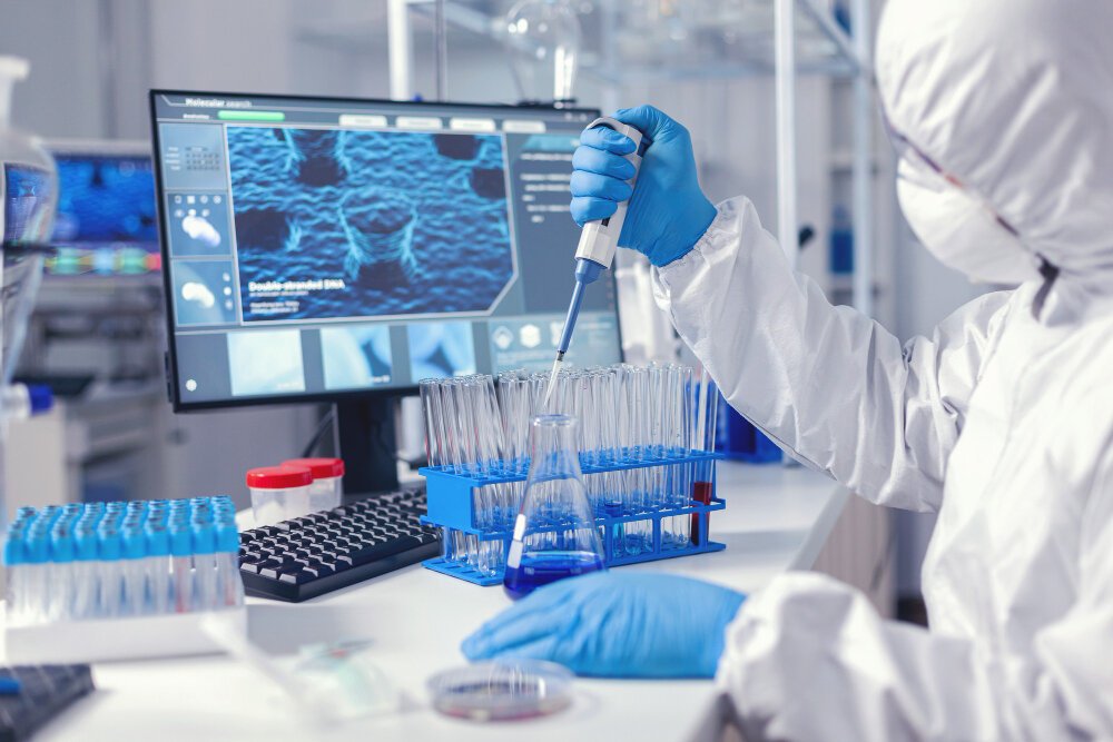 Laboratory scientist performing virus testing and sample analysis